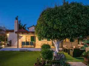 Heraklion Seaside Gem - Olia Private Retreat