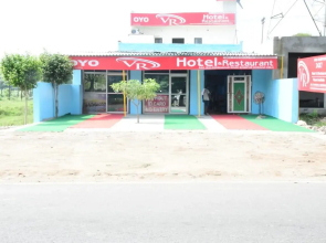 OYO 82799 Vr Hotels & Restaurants