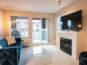 Downtown Condo at Waterscapes