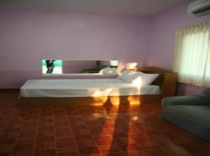 Klongtoei Resort(คลองเตย รีสอร์ท)