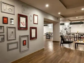 OYO Townhouse 1096 Hotel Redfox Nungambakkam