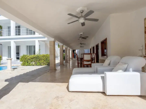 Beachfront 7BR Villa With Pool Maid Los Corales