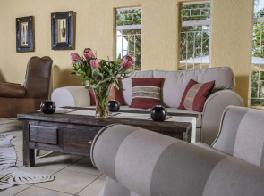 Abangane Guest Lodge