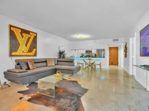 Zeus Sanctuary in Brickell Miami