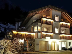 Apartment 4 Holiday - Apartment Mujnei