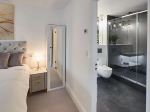 Host Stay Oxford House
