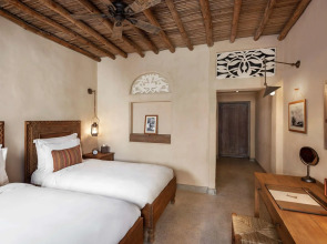 Отель Al Seef Heritage Hotel Dubai, Curio Collection by Hilton