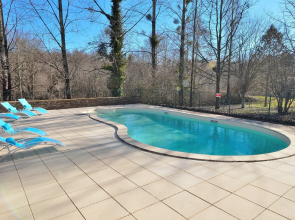 Serene Holiday Home in Cussac with Private Terrace, Barbeque