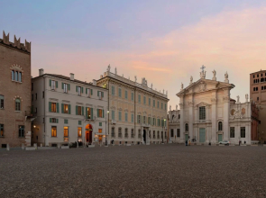 Ca' Uberti Palace Hotel , Mantegna Hotels