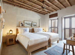 Отель Al Seef Heritage Hotel Dubai, Curio Collection by Hilton