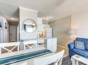 Oceanfront Gem w/ Views in North Topsail Beach