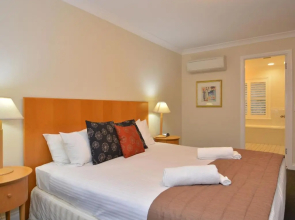 Villa 3br De Saran Resort Condo located within Cypress Lakes Resort (nothing is more central)