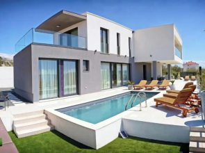 Villa Seabatical