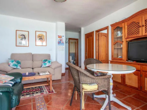 Apartamento en Edificio Torresol, 1ª linea de playa en Nerja