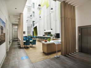 Atrium Fashion Hotel