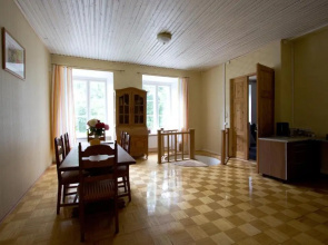 Haeska Manor