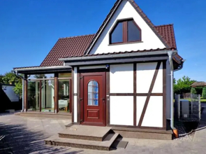 Ferienhaus mit Kamin und Wintergarten