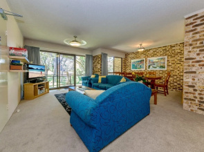 Bay Parklands, Unit 28, 2 Gowrie Avenue