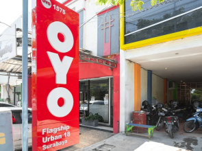 Urban 18 by OYO Rooms
