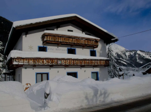Apartment With a Shared Sauna in Bichlbach