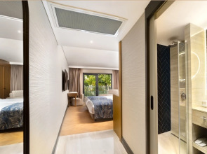 Bentley Hotel Old City