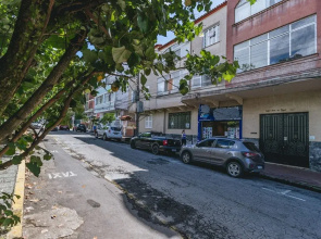 Apto bem Equipado c Wifi Lareira e boa Localiza o