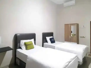 Urbanview Hotel Fira Syariah Muara Enim by RedDoorz