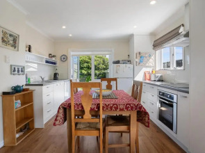 Le Solterre - Akaroa Holiday Home
