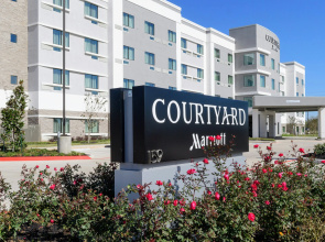 Courtyard by Marriott Lake Jackson