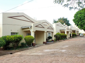 Riverside Hotel