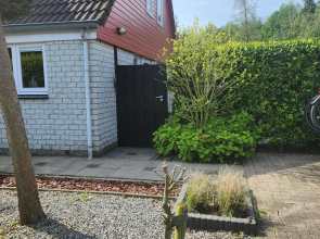 Vakantiehuis op Villapark Oesterbaai aan zee , met speeltuin grenzend aan de tuin