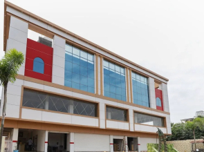 Oyo 43875 Khatti Imly