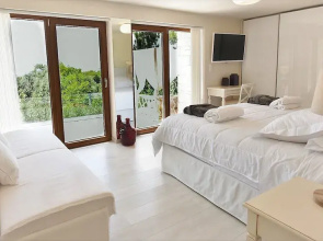 Villa Evangelia