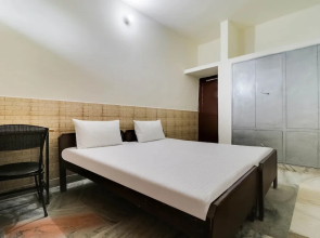 Hotel Ashiana by OYO Rooms