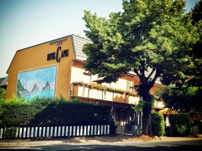 Hotel Capri