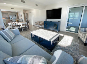 Aqua Vista by Sea Scape Properties