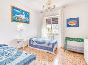 Nice Apartment in Follonica With 3 Bedrooms and Wifi