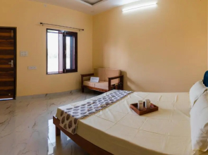 Hawaii- Luxury 4 Bedroom Villa with Pool