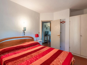 Beautiful Apartment in Lacona With 2 Bedrooms and Wifi