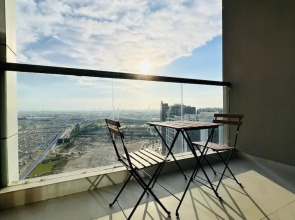 Luxury Spacious Apartment Near Downtown with Balcony and Free Parking by Belvilla