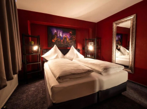 Engel Hotel and Diner