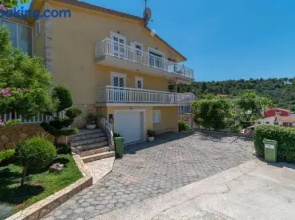 Apartments Kapetan