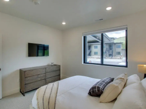 Newly Built Eden Condo w/ Golf Course View!