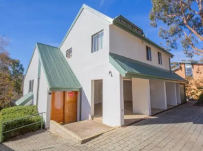 Banksia 2/35 Townsend Street