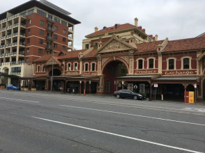 City Escape 2BD in Adelaides East End 4