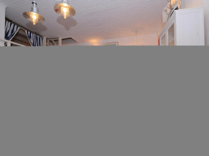 Dandy on the Beach Sailor's House | Private Maisonette| Sea View