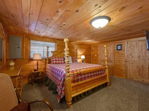 Ski Bear Chalet 3 Bedroom Cabin