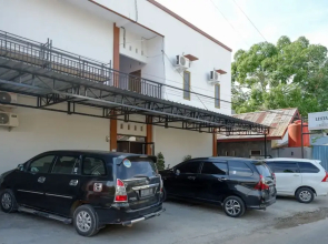 RedDoorz near Pasar Baru Mamuju