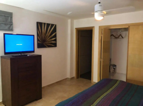 Marbella Towers gorgeous 3BR Apt , Beachfront