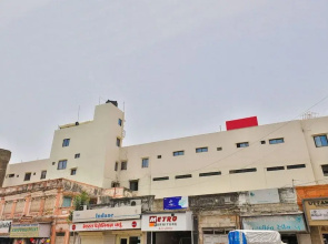 OYO 22551 Hotel Ssv